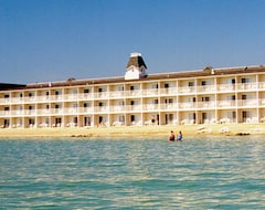Khách sạn Hamilton Inn Select Beachfront (Mackinaw City, Hoa Kỳ)
