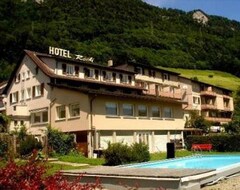 Hotelli Hotel Rössli (Alpnachstad, Sveitsi)