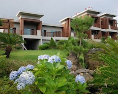 Khách sạn Jejueco Suites (Seogwipo, Hàn Quốc)