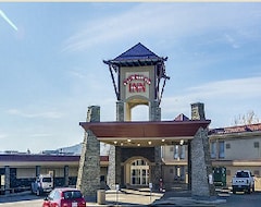 Khách sạn Quality Hotel & Conference Centre Sawridge (Peace River, Canada)