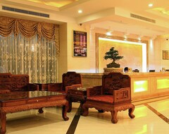 Khách sạn New Crown Hotel (Fangchenggang, Trung Quốc)