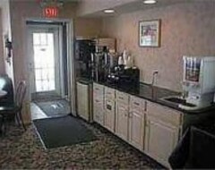 Hotell Hotel Econo Lodge Inn & Suites Downtown (Rensselaer, USA)