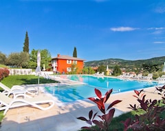 Hotelli Residence Corte del Bosco (Garda, Italia)