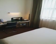 Hotel Motel 168 (Shanghai Longwu Road) (Shanghai, Kina)