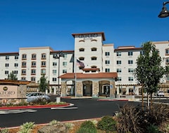 Khách sạn Oxford Suites Paso Robles (Paso Robles, Hoa Kỳ)