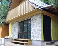 Toàn bộ căn nhà/căn hộ Sazava River Cottage With Boating Experience (Benešov, Cộng hòa Séc)