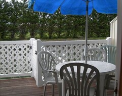 Entire House / Apartment Bayside Townhouse With Boat Slip And Short Walk To The Beach (Ocean City, USA)