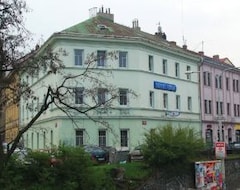 Hotel 123 (Prag, Çek Cumhuriyeti)