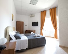Hotel Maikol Luxury Guesthouse (Rome, Italy)