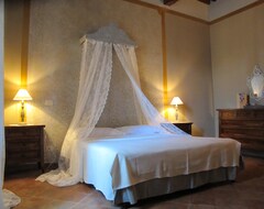 Bed & Breakfast Locanda Amordivino (Asciano, Ý)