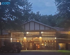 Khách sạn Pocono Mountain Hotel And Spa (Gouldsboro, Hoa Kỳ)