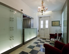 Hotel Lavra Guest House (Lisbon, Portugal)