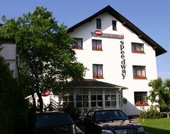 Hotel Speedway (Mariánské Lázne, Czech Republic)