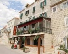 Hotel Xiv Century Rooms (Trogir, Croacia)
