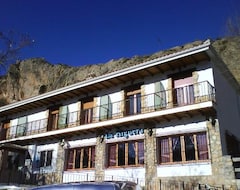 Hotel La Higuera (Güéjar Sierra, İspanya)