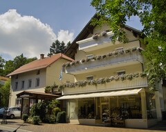 Khách sạn Hotel Amadeus am Park (Bad Woerishofen, Đức)