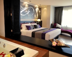 Khách sạn Nouvo City Hotel (Bangkok, Thái Lan)