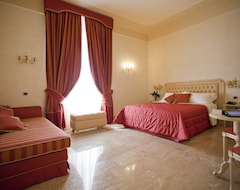 Hotel  Cavour (Bolonia, Italia)