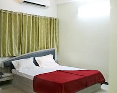 Hotel Farhat Executive (Ahmednagar, India)