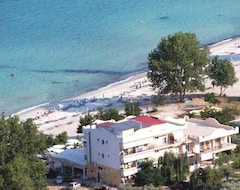 Khách sạn Hotel Fedra (Skala Panagia, Hy Lạp)