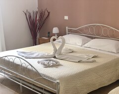 Bed & Breakfast La Trinacria Rooms (Trapani, Italija)