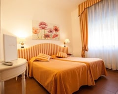 Hotel Iva (Diano Marina, Italy)