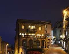 Khách sạn Titano Suites (San Marino, San Marino)