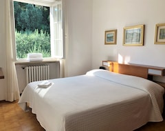 Khách sạn Hotel Degli Olivi (Garda, Ý)