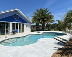Entire House / Apartment Luxury Cottage Pets Welcome- Summertime Special Price (Ocala, USA)