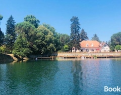 Toàn bộ căn nhà/căn hộ Domaine Le Lac Bleu (Coutras, Pháp)