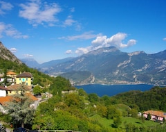 Khách sạn Hotel Albergo Panorama (Riva del Garda, Ý)