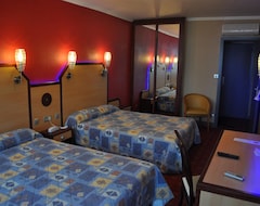Hotel Mediterranee (Narbonne, France)