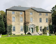 Bed & Breakfast Lissanisky House (Nenagh, Irlanti)