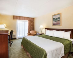 Hotel Days Inn & Suites Sutton Flatwoods (Sutton, USA)