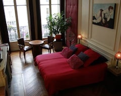 Toàn bộ căn nhà/căn hộ The Canal Saint Martin Duplex - PEB - One Bedroom Apartment, Sleeps 4 (Paris, Pháp)