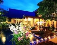 Khách sạn Baan Klang Wiang Hotel (Chiang Mai, Thái Lan)