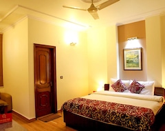 Otel Qik Stay @ Rnb Select Banjara Hills (Hyderabad, Hindistan)