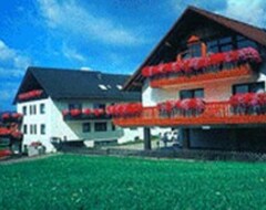 Otel Tannenhof (Erlenbach am Main, Almanya)