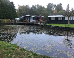 Cijela kuća/apartman Modern Chalet In A Small Park, Located Right Along A Fishing Pond (Geel, Belgija)