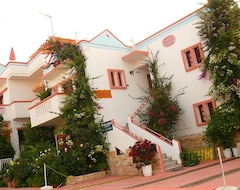 Hotel Villa Elizea (Stalos, Greece)