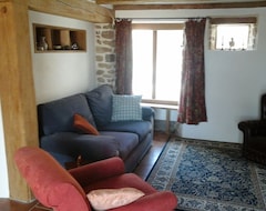 Toàn bộ căn nhà/căn hộ Converted Cottage And Barn In Small Hamlet (Augères, Pháp)