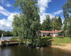 Hele huset/lejligheden Holiday House With Panoramic View Incl. Boat And Sauna Directly On Lake Hyllen (Linneryd, Sverige)