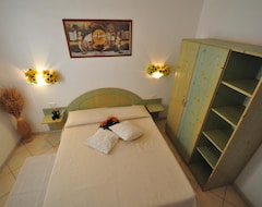 Hotelli Residence Costa Del Turchese (Badesi, Italia)