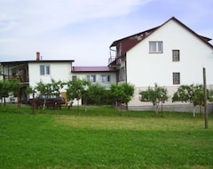 Resort Przy Winogronie (Olszanica, Polonia)