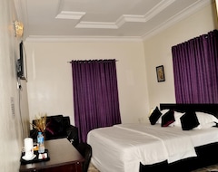 J Gibson Hotel (Lagos, Nigeria)