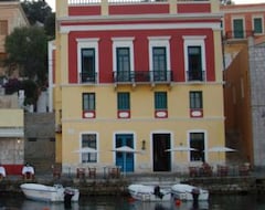 Hotel Aliki (Symi - Ciudad, Grecia)