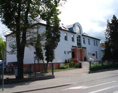 Otel Biały Domek (Walcz, Polonya)