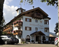 Khách sạn Hotel Tirol- Natural Idyll (Sover, Ý)