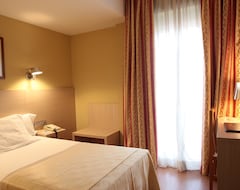 Hotelli Hotel Burlada (Pamplona, Espanja)