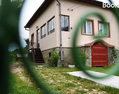 Koko talo/asunto Casa Zestrea Bunicii (Târgoviste, Romania)